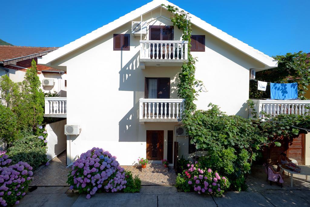 Apartments Ratkovic Тиват Экстерьер фото