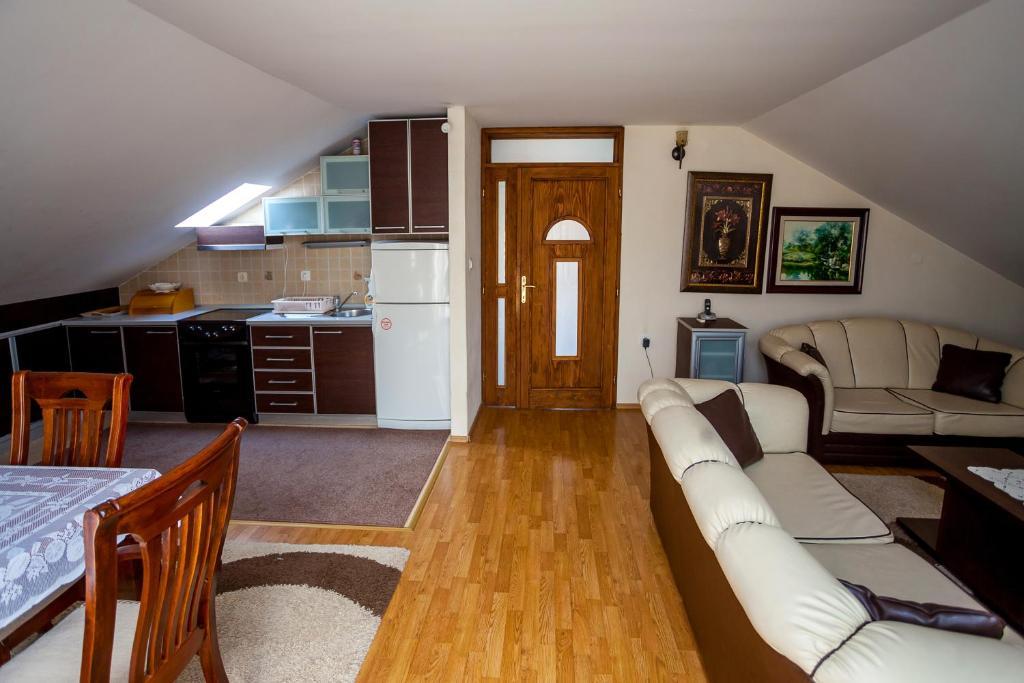 Apartments Ratkovic Тиват Экстерьер фото
