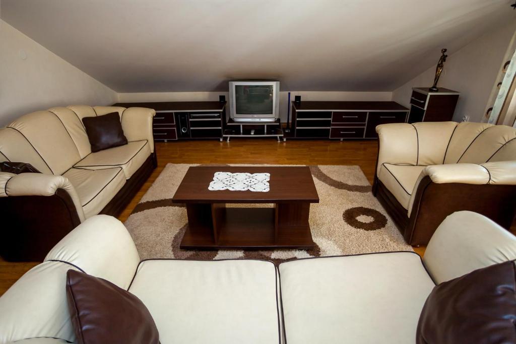 Apartments Ratkovic Тиват Экстерьер фото