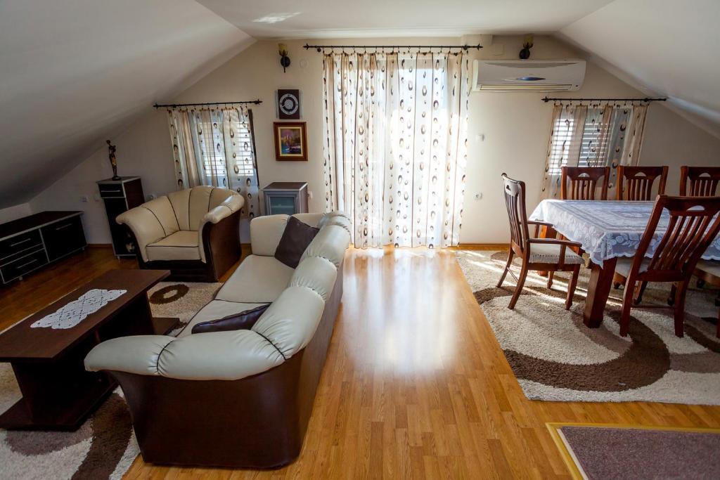 Apartments Ratkovic Тиват Экстерьер фото