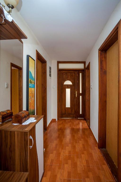 Apartments Ratkovic Тиват Экстерьер фото
